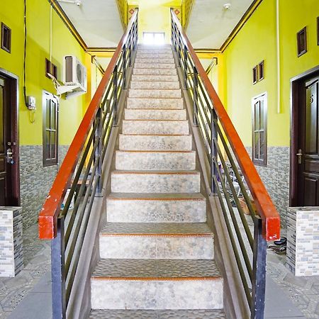 Oyo 91583 D'Cost Green Syariah Сурабая Екстериор снимка