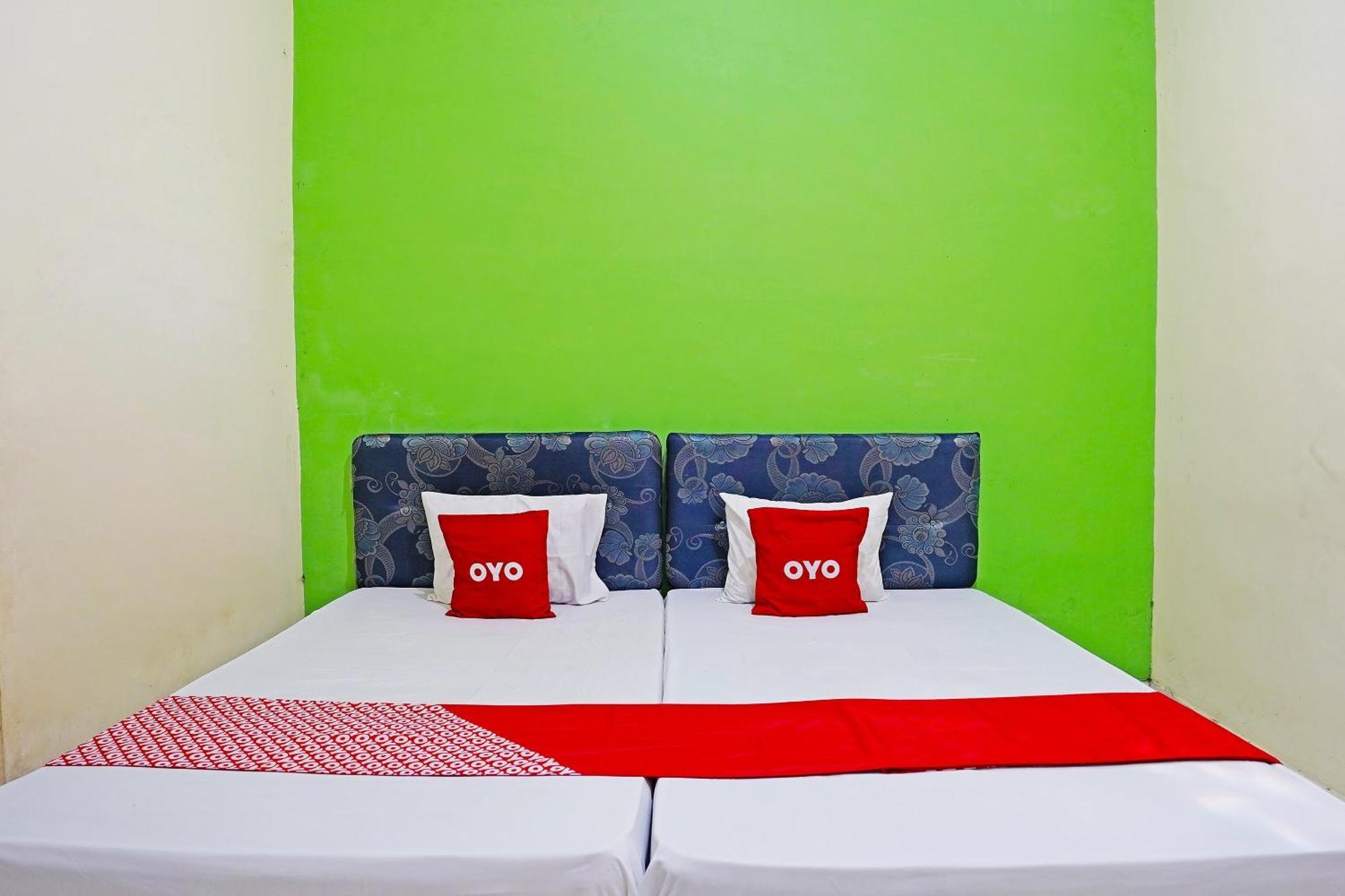 Oyo 91583 D'Cost Green Syariah Сурабая Екстериор снимка