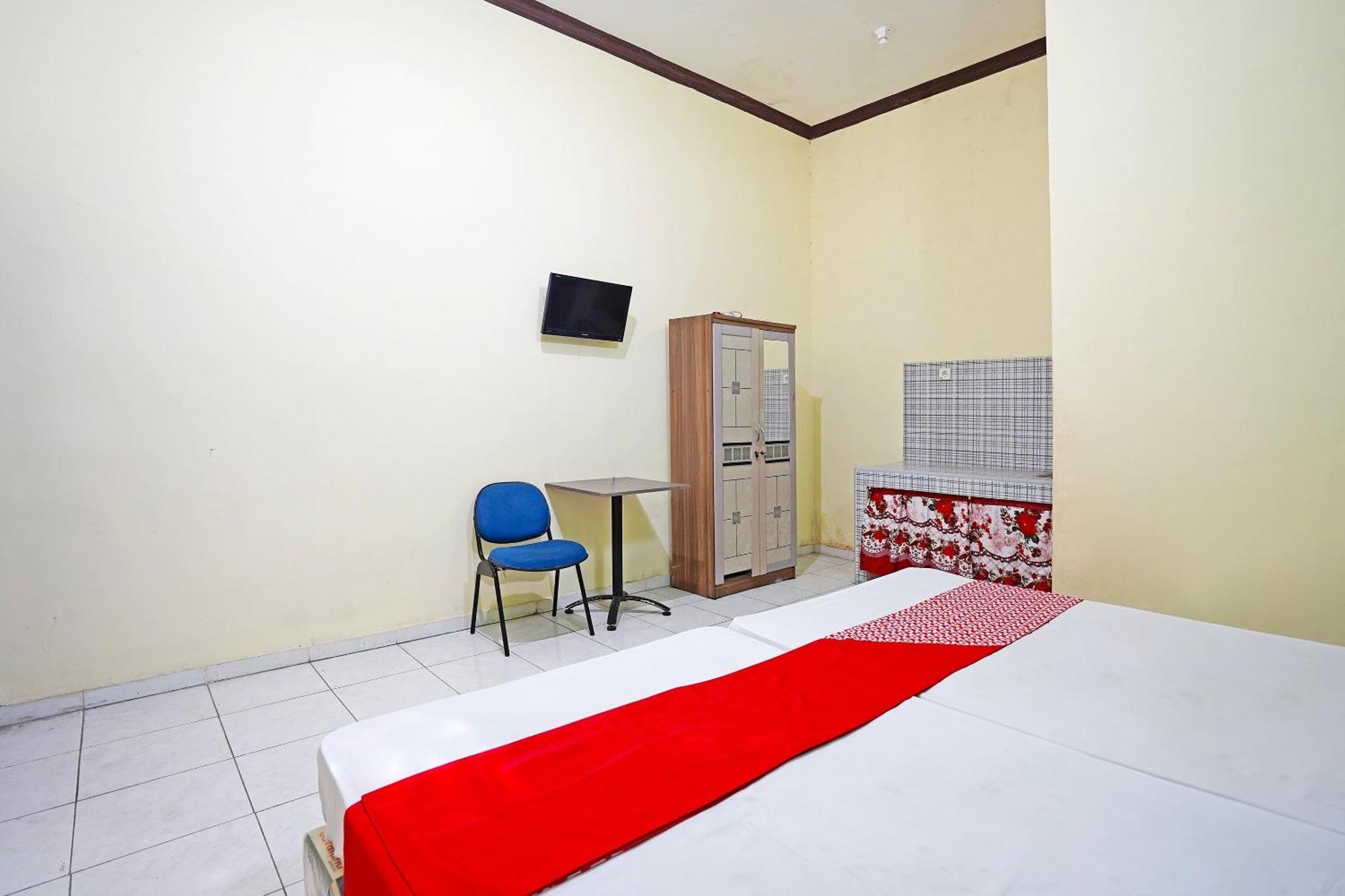 Oyo 91583 D'Cost Green Syariah Brebek Екстериор снимка